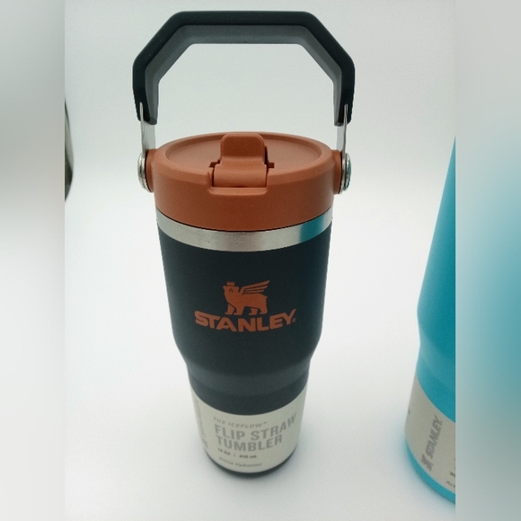 2 NWT Stanley's Small Is 14 Oz Flip Straw Tumbler Big Is 39 Oz Fast Flow - Picture 2 of 9